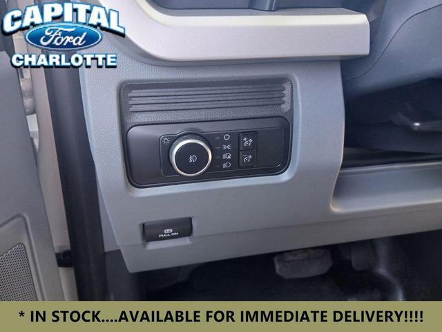 Photo of 2024 OXFORD WHITE Ford F-450