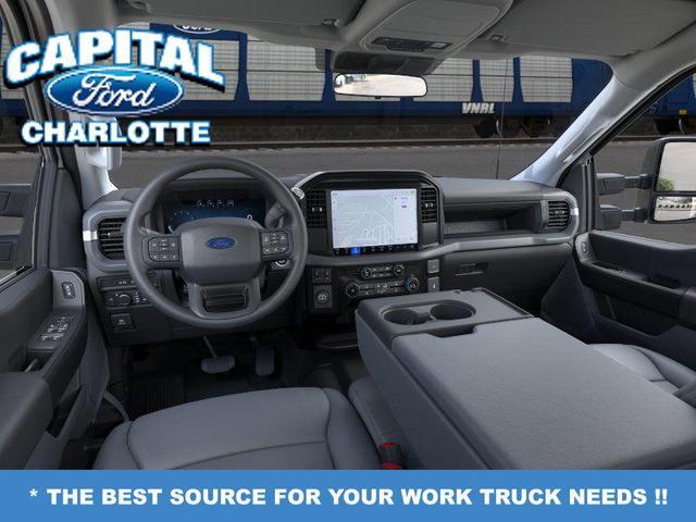 Photo of 2025 Oxford White Ford F-150