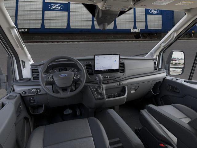 Photo of 2025 Oxford White Ford Transit-250