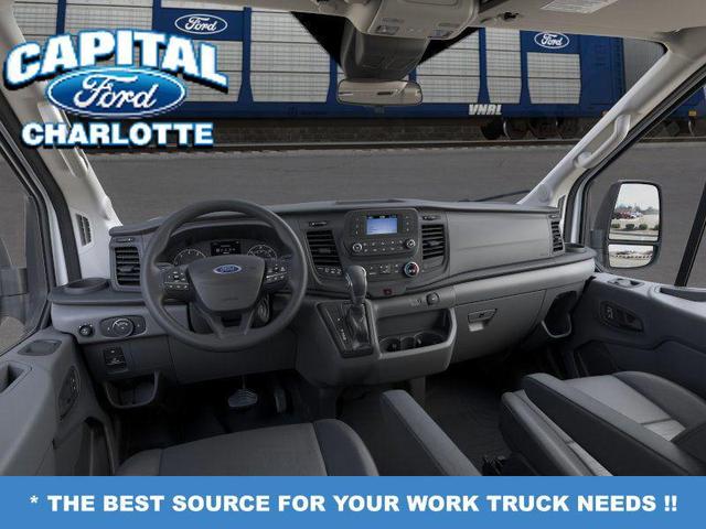 Photo of 2025 Oxford White Ford Transit-350