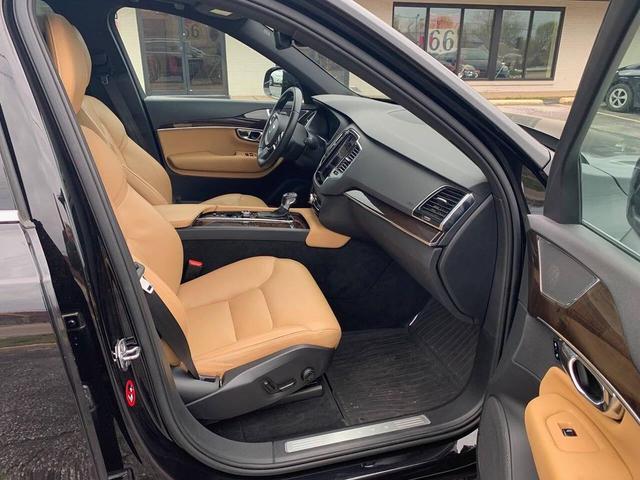 Photo of 2016 Ember Black Metallic Volvo XC90