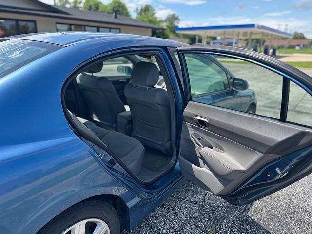 Photo of 2007 Blue Honda Civic