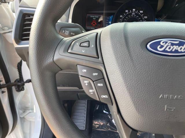 Photo of 2024 Oxford White Ford Edge
