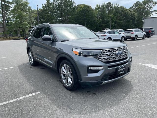Photo of 2024 Carbonized Gray Metallic Ford Explorer