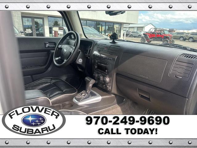 Photo of 2006 Birch White Hummer H3