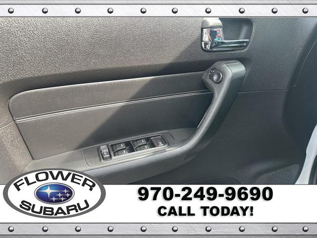 Photo of 2006 Birch White Hummer H3
