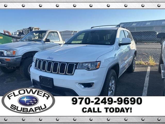 Photo of 2017 Bright White Clearcoat Jeep Grand Cherokee