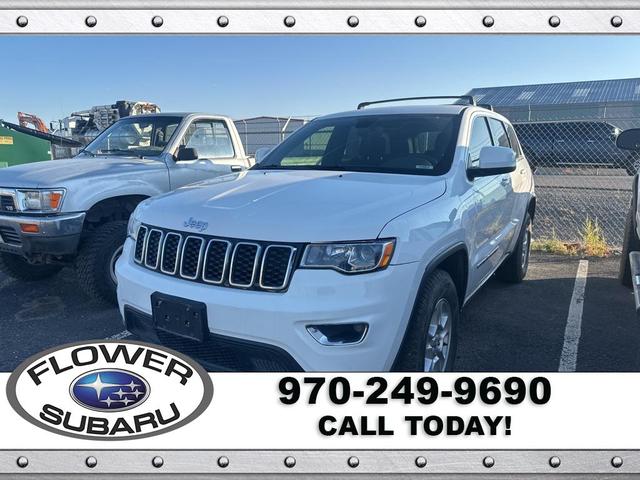Photo of 2017 Bright White Clearcoat Jeep Grand Cherokee