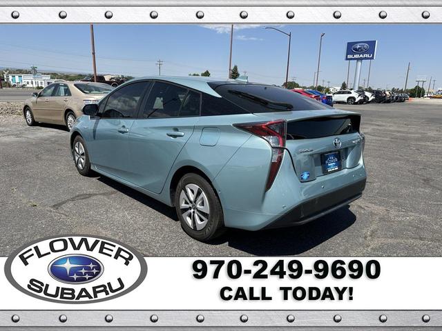 Photo of 2018 Green Toyota Prius
