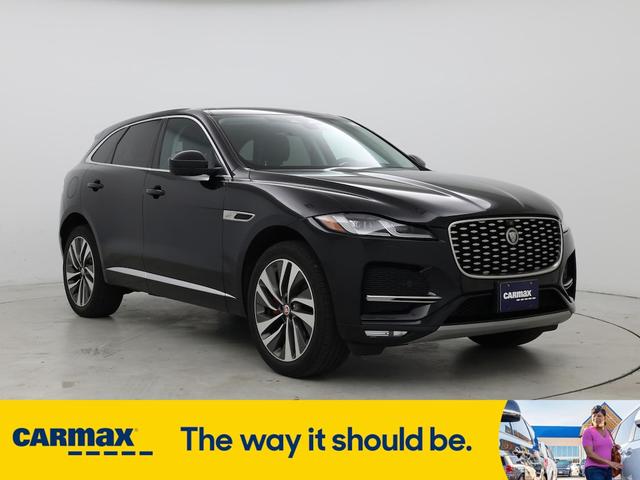 Photo of 2021 Black Jaguar F-PACE