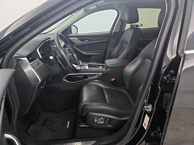 Photo of 2021 Black Jaguar F-PACE