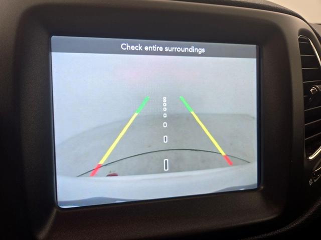 Photo of 2019 White Jeep Compass