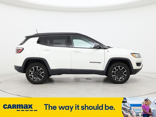 Photo of 2019 White Jeep Compass
