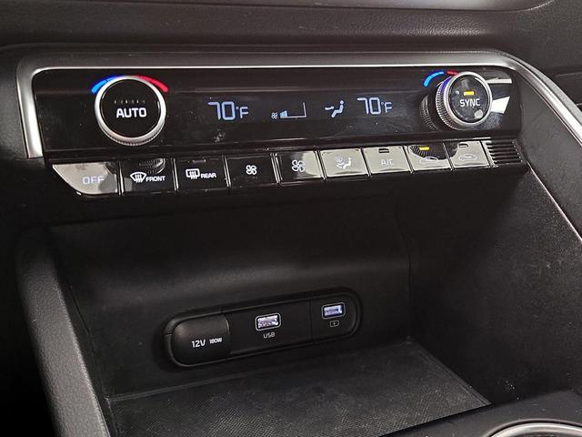 Photo of 2022 Black Kia K5