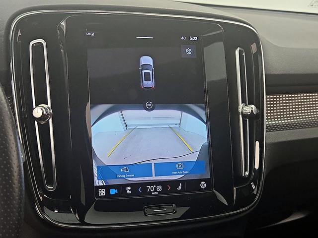 Photo of 2021 Gray Volvo XC40 Recharge Pure Electric
