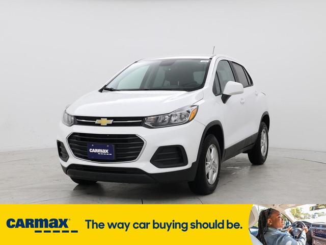 Photo of 2022 White Chevrolet Trax