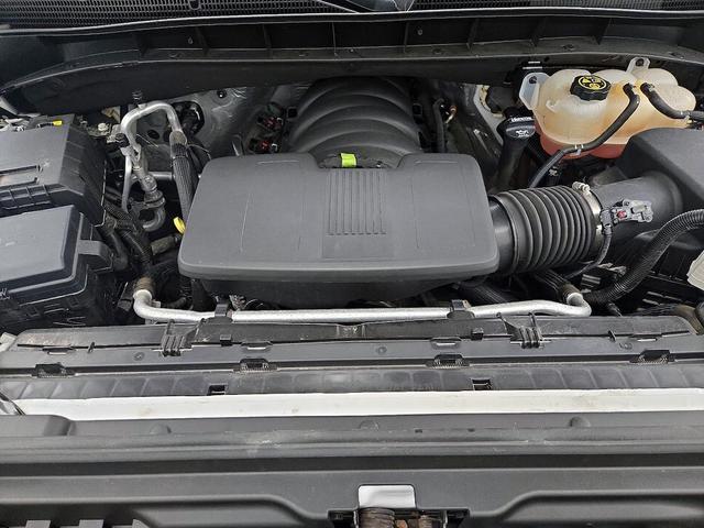 Photo of 2021 White GMC Sierra 1500