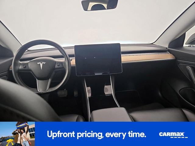 Photo of 2018 Black Tesla Model 3
