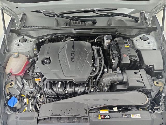 Photo of 2023 Silver Hyundai SONATA