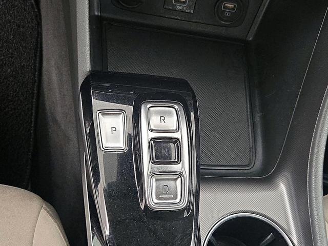 Photo of 2023 Silver Hyundai SONATA