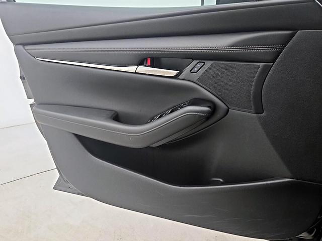 Photo of 2019 Gray Mazda Mazda3