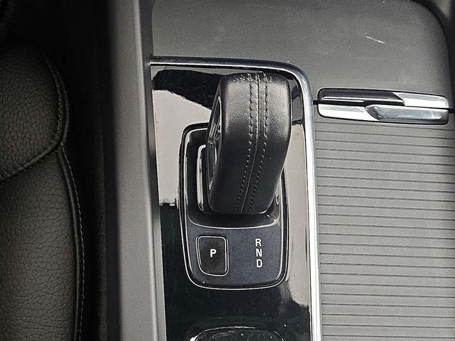 Photo of 2020 White Volvo XC60 Recharge Plug-In Hybrid