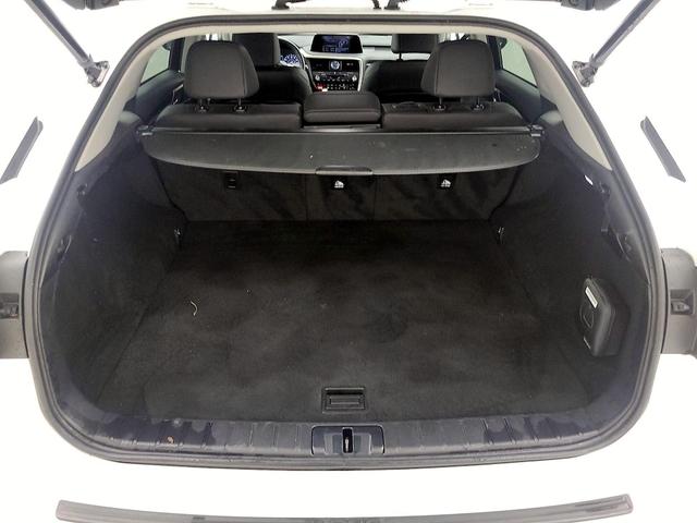 Photo of 2022 White Lexus RX 350