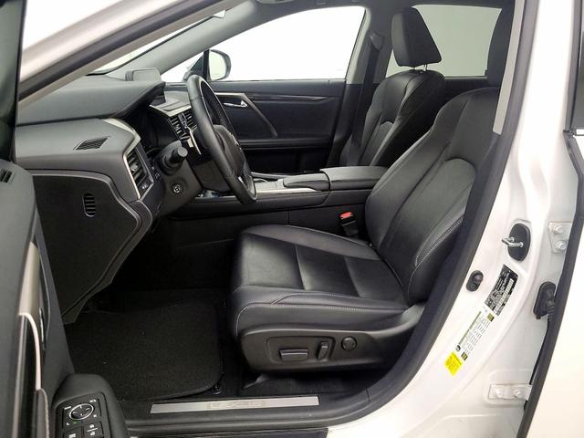 Photo of 2022 White Lexus RX 350