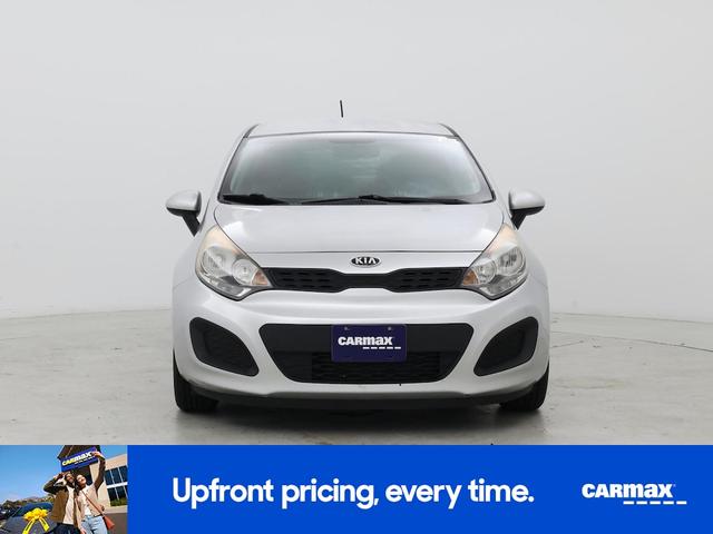 Photo of 2015 Silver Kia Rio