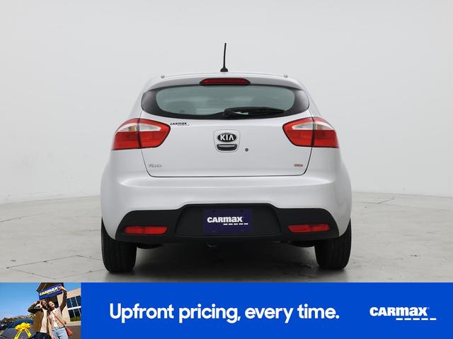 Photo of 2015 Silver Kia Rio
