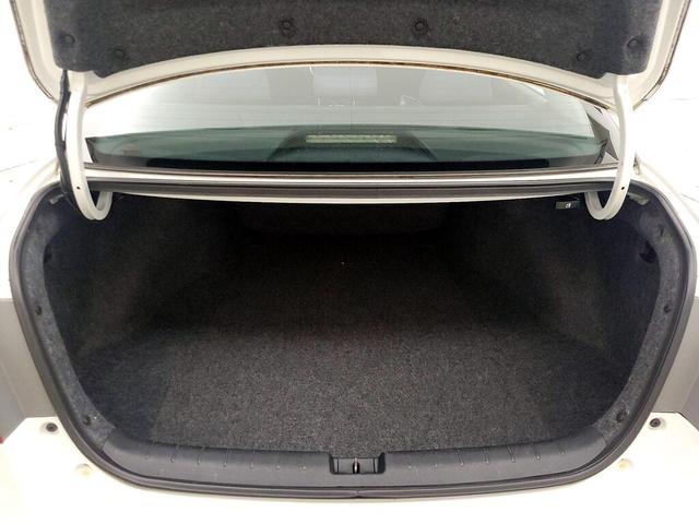 Photo of 2015 White Honda Accord