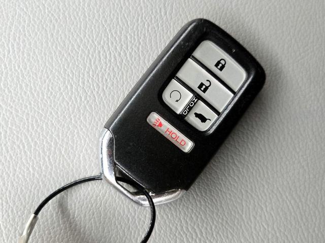 Photo of 2019 Gray Honda CR-V