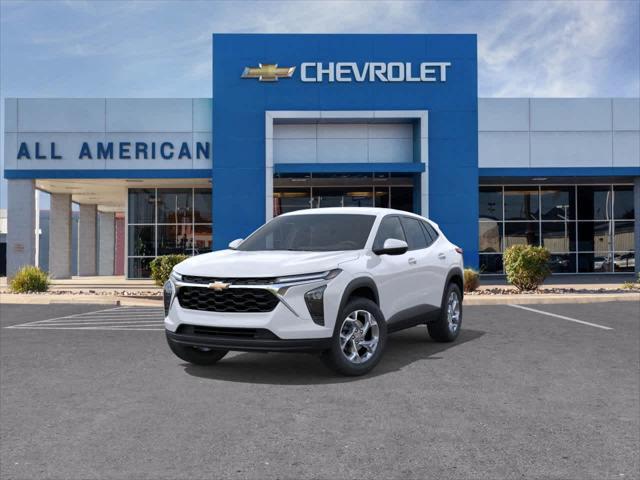 Photo of 2025 White Chevrolet Trax