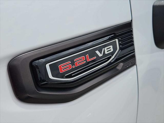 Photo of 2023 Summit White GMC Sierra 1500
