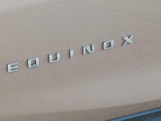 Photo of 2018 Sandy Ridge Metallic Chevrolet Equinox