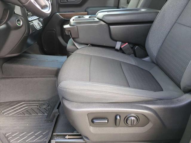 Photo of 2021 Black Chevrolet Silverado 1500