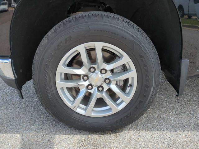 Photo of 2021 Black Chevrolet Silverado 1500