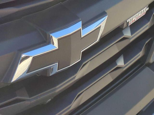 Photo of 2023 Black Chevrolet Colorado