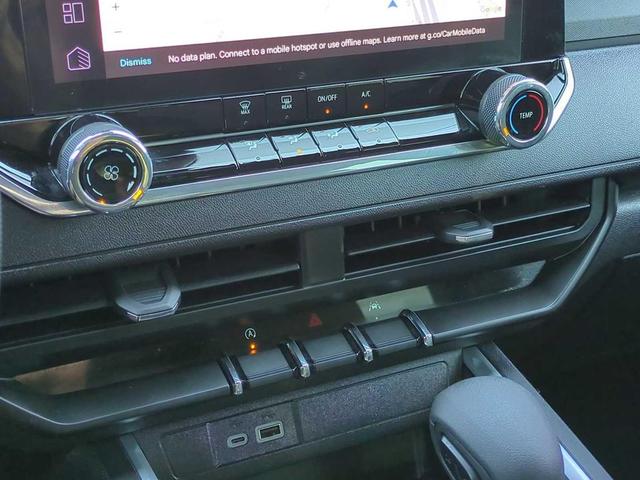 Photo of 2023 Black Chevrolet Colorado