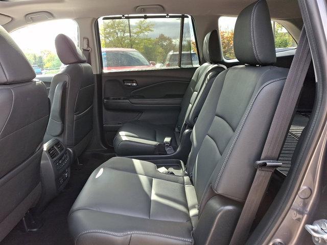 Photo of 2022 Modern Steel Metallic Honda Pilot