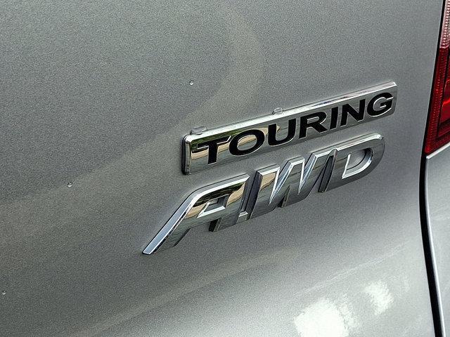 Photo of 2022 Lunar Silver Metallic Honda Pilot