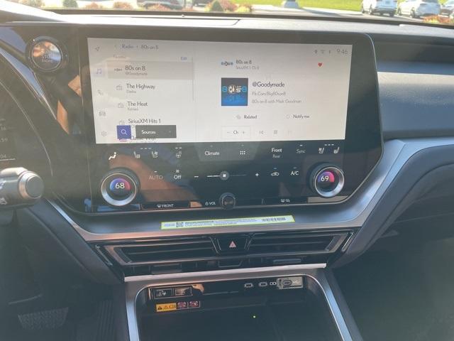 Photo of 2025 Pearl Lexus TX 350