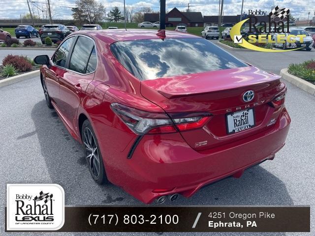 Photo of 2022 Red Toyota Camry Hybrid