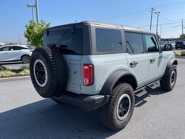 Photo of 2023 Cactus Gray Ford Bronco