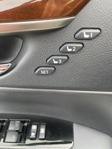Photo of 2017 Eminent White Pearl Lexus ES 350