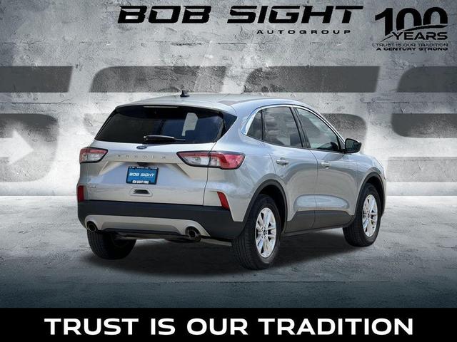 Photo of 2022 Iconic Silver Metallic Ford Escape