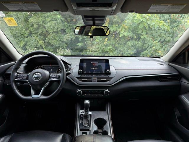 Photo of 2020 Sunset Drift Chromaflair Nissan Altima