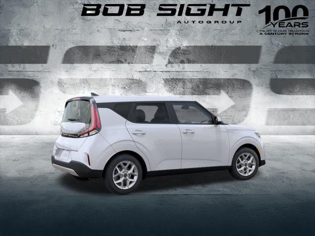 Photo of 2025 Snow White Pearl Kia Soul