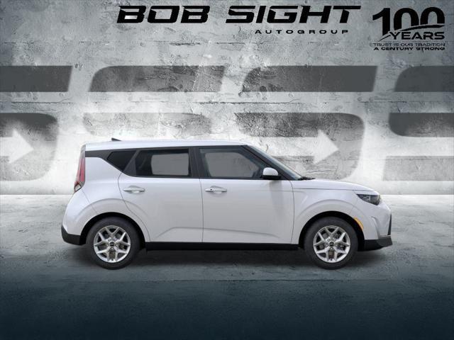 Photo of 2025 Snow White Pearl Kia Soul