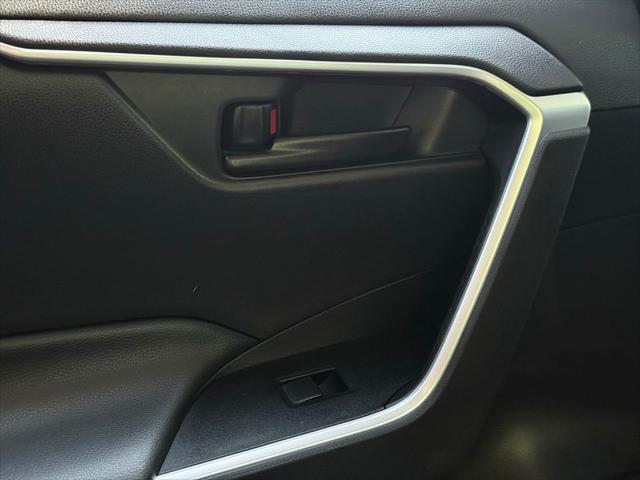 Photo of 2022 White Toyota RAV4